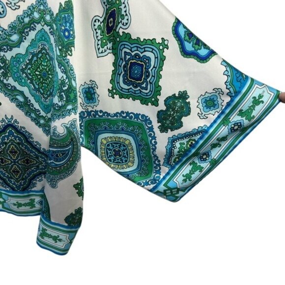 Chicos Womens Size 2 Green & Blue Geometric Print Poncho Style Top Polyester Ble - Picture 4 of 4